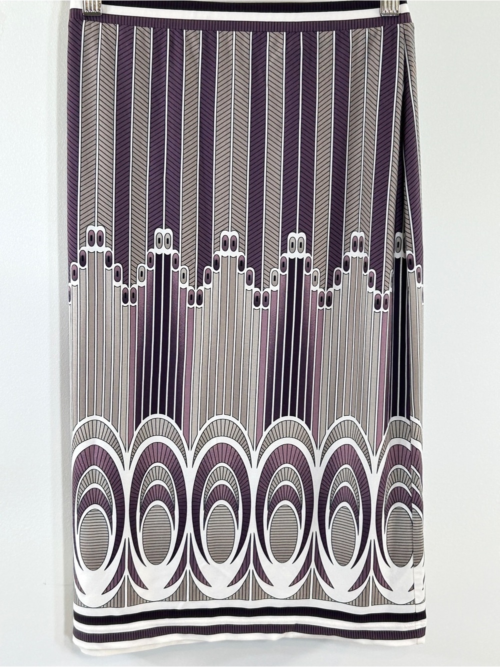 BCBGMaxAzria Purple and White Patterned Midi Skirt